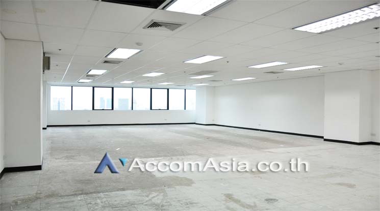  1  Office Space For Rent in Ratchadaphisek ,Bangkok MRT Phetchaburi at Italthai tower AA11975